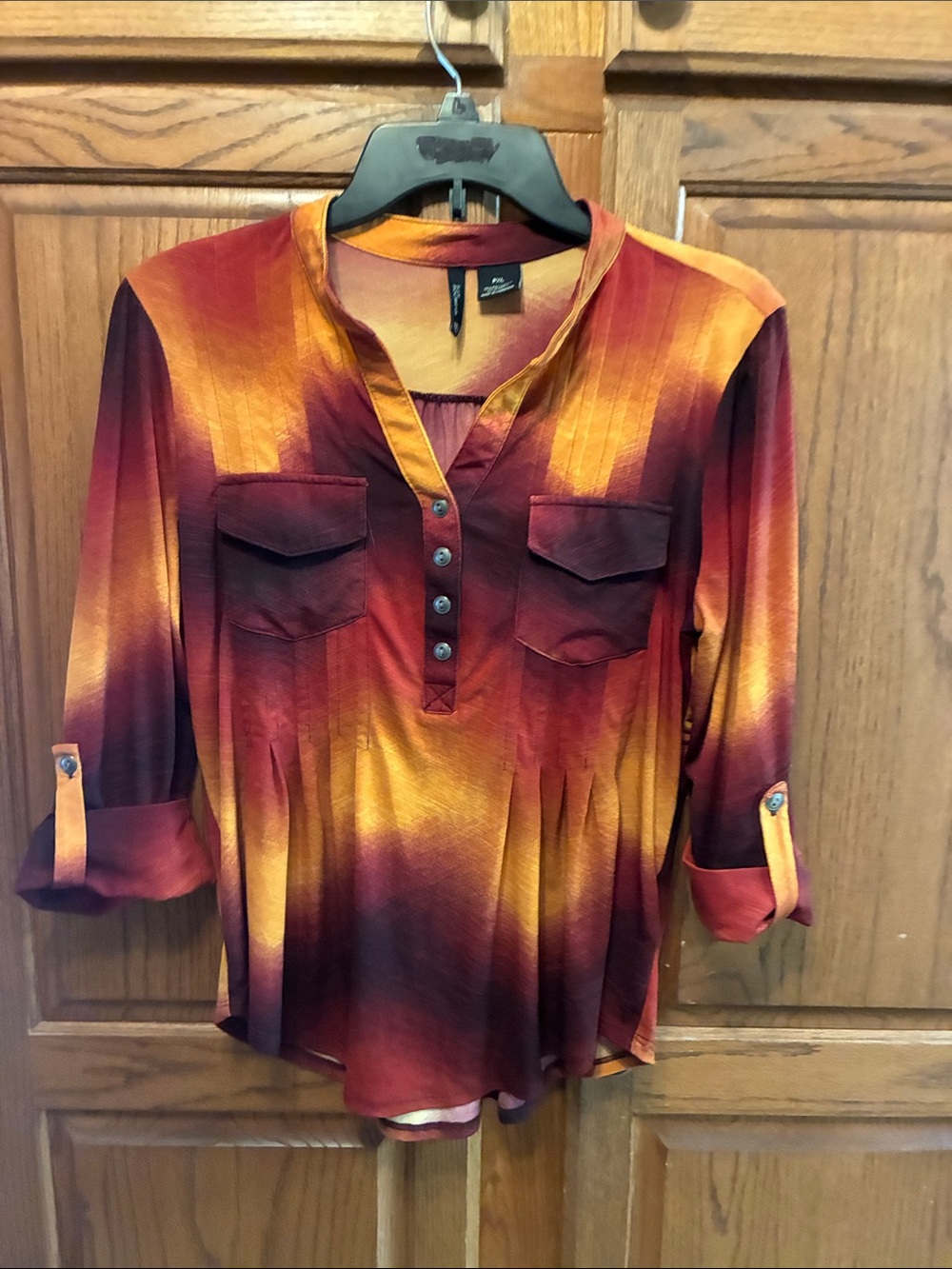 new directions Ombre Henley Tunic - Burgundy & Gold size petite XL